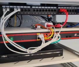Szafa RACK systemu monitoringu wizyjnego w firmie w Zgierzu. Szafa RACK systemu monitoringu wizyjnego w firmie w Zgierzu.