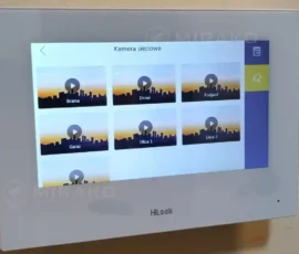 Montaż siedmiu kamer Hikvision 4 MP oraz wideodomofonu HiLook z dwoma monitorami. Obraz z kamer monitoringu dostępny jest także na monitorach wideodomofonu.