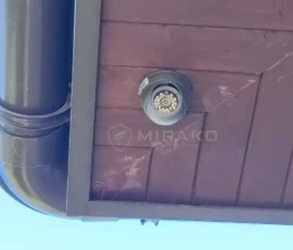 Stara kamera z wcześniejszego systemu monitoringu CCTV