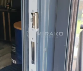 Montaż elektrozaczepu kontroli dostępu w ościeżnicy drzwi
